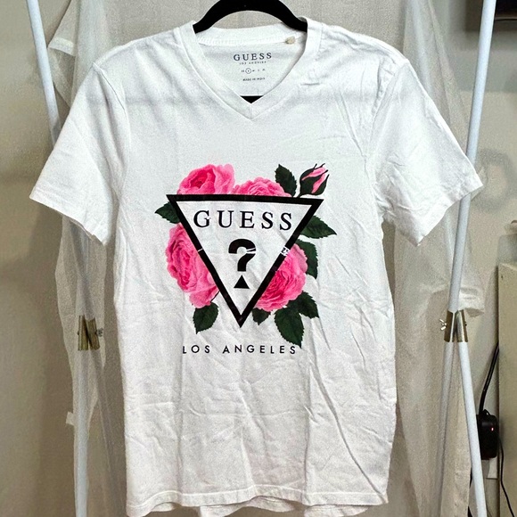 Guess V-neck Shirt - Picture 1 of 3
